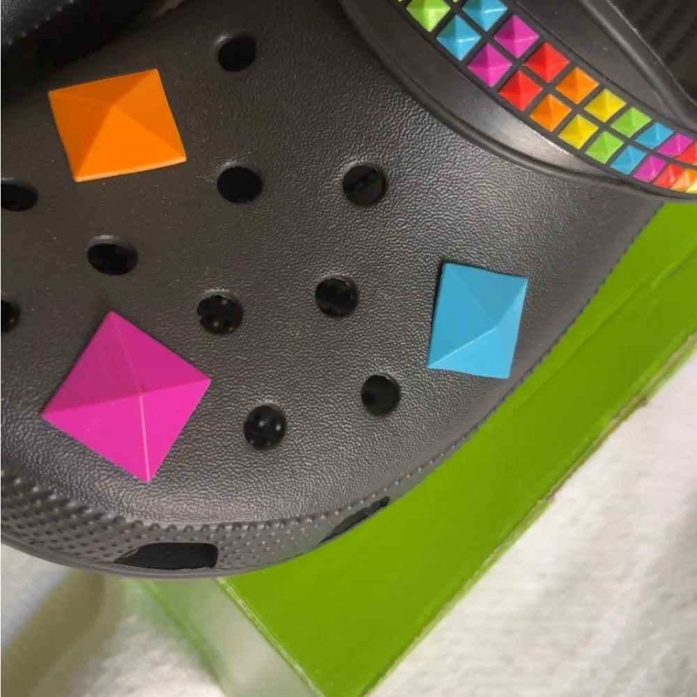 Crocs Classic 3D Shapes Clog - Journeys Exclusive - Picture 4 of 7